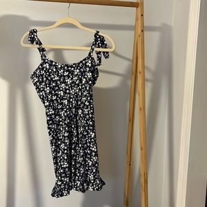 urban outfitters dress - medium / navy floral print